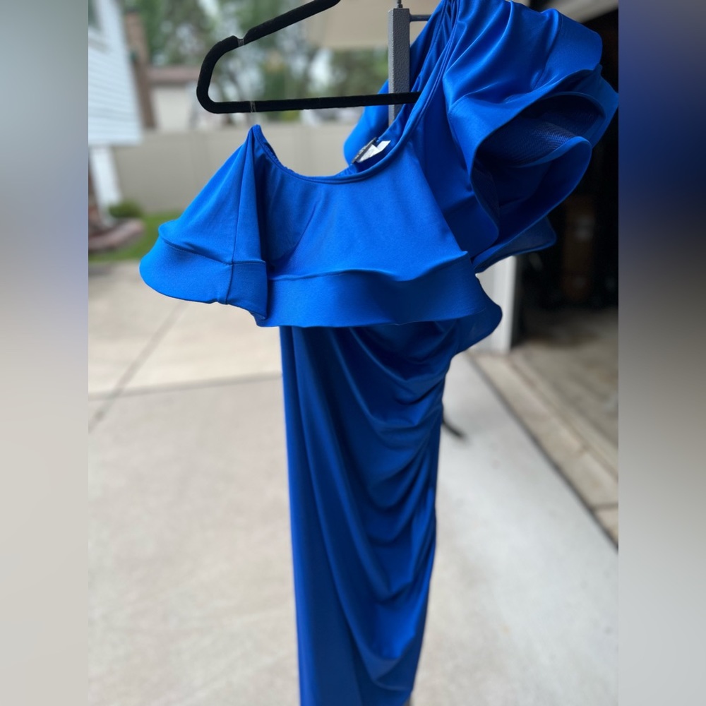 One shoulder Flounce midi